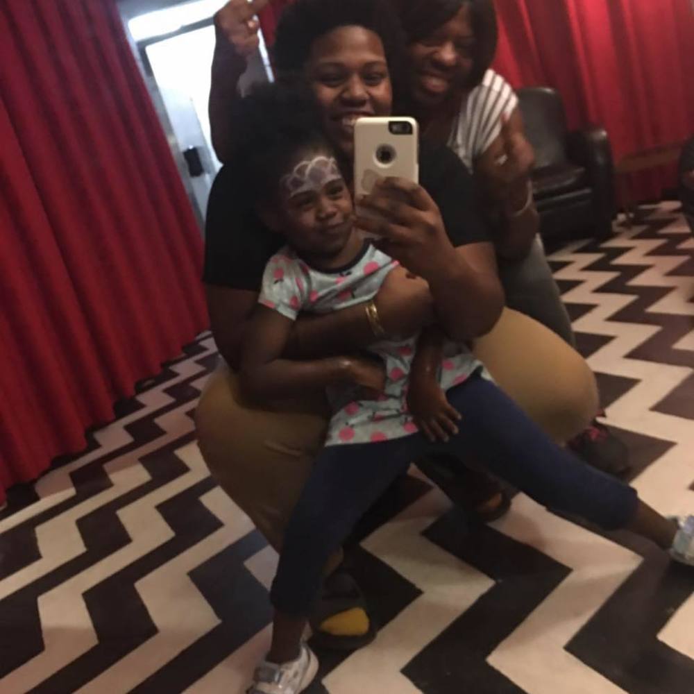 Meet your Posher, Aminah